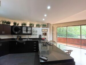 APARTAMENTO EN VENTA  EN MEDELLIN EN EL SECTOR DE LA LOMA DE SAN JULIAN