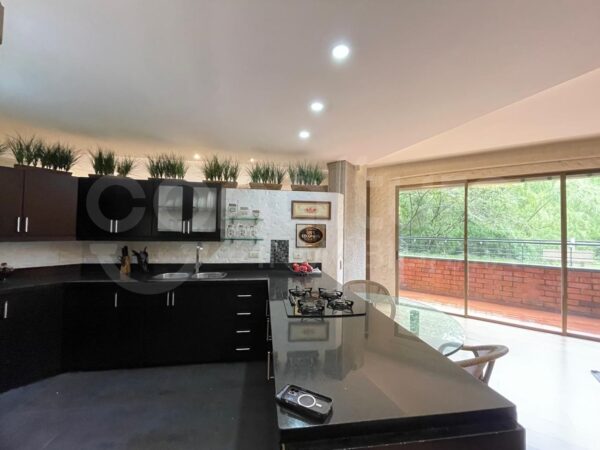 APARTAMENTO EN VENTA  EN MEDELLIN EN EL SECTOR DE LA LOMA DE SAN JULIAN