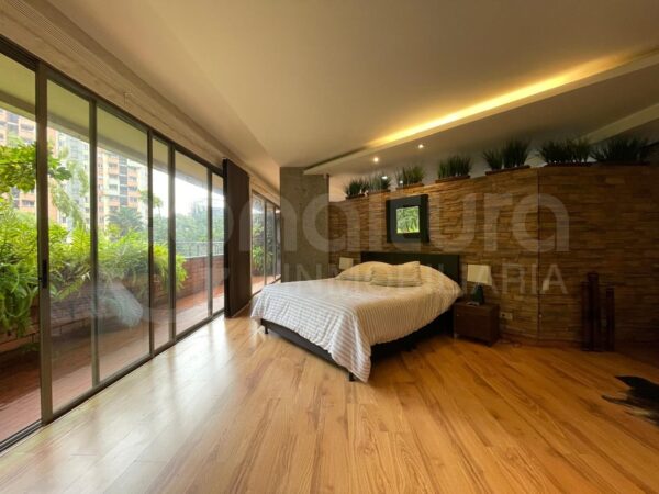 APARTAMENTO EN VENTA  EN MEDELLIN EN EL SECTOR DE LA LOMA DE SAN JULIAN - Imagen 11