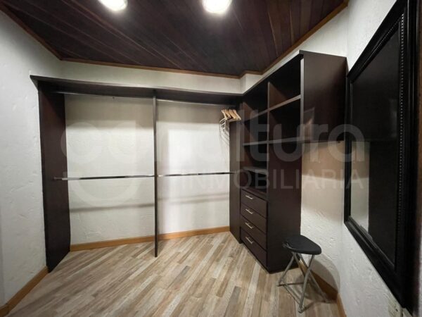 APARTAMENTO EN VENTA  EN MEDELLIN EN EL SECTOR DE LA LOMA DE SAN JULIAN - Imagen 12