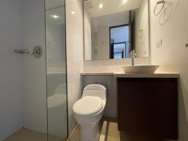 APARTAMENTO EN VENTA EN EL POBLADO EN SECTOR LOS PARRAS - Imagen 9