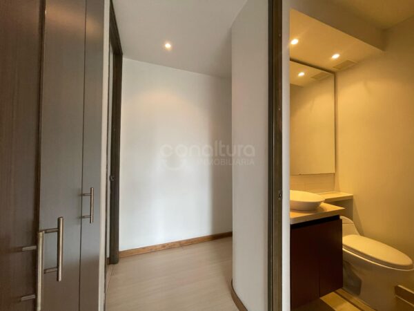 APARTAMENTO EN VENTA EN EL POBLADO EN SECTOR LOS PARRAS - Imagen 10
