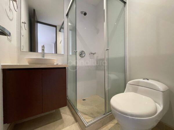 APARTAMENTO EN VENTA EN EL POBLADO EN SECTOR LOS PARRAS - Imagen 16