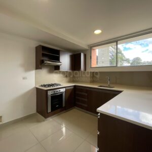 APARTAMENTO EN VENTA EN EL POBLADO EN SECTOR LOS PARRAS